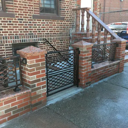 One Bedroom, Nyc 45 Min By Subway , Brooklyn, Brighton Beach
